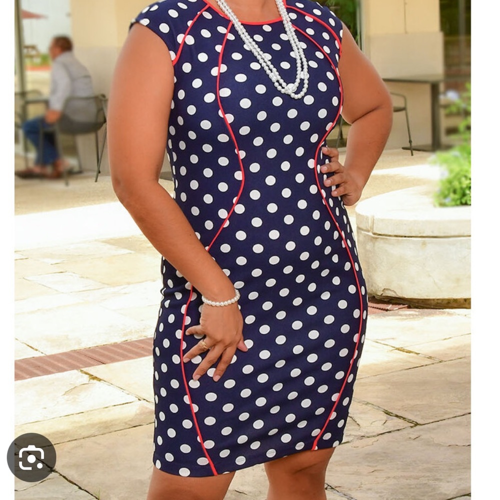 Shelby & Palmer Red and White Sheath Mini Dress - Picture 3 of 12